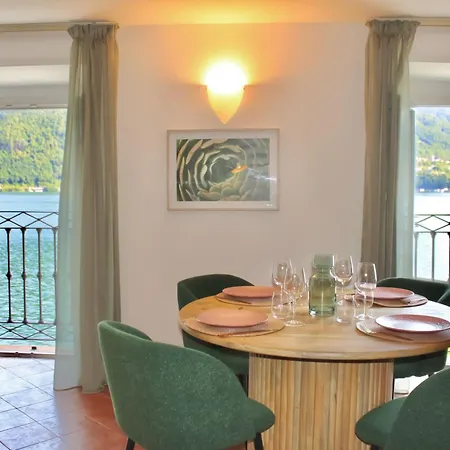 Lakefront 1br Garden Access * تْشيما